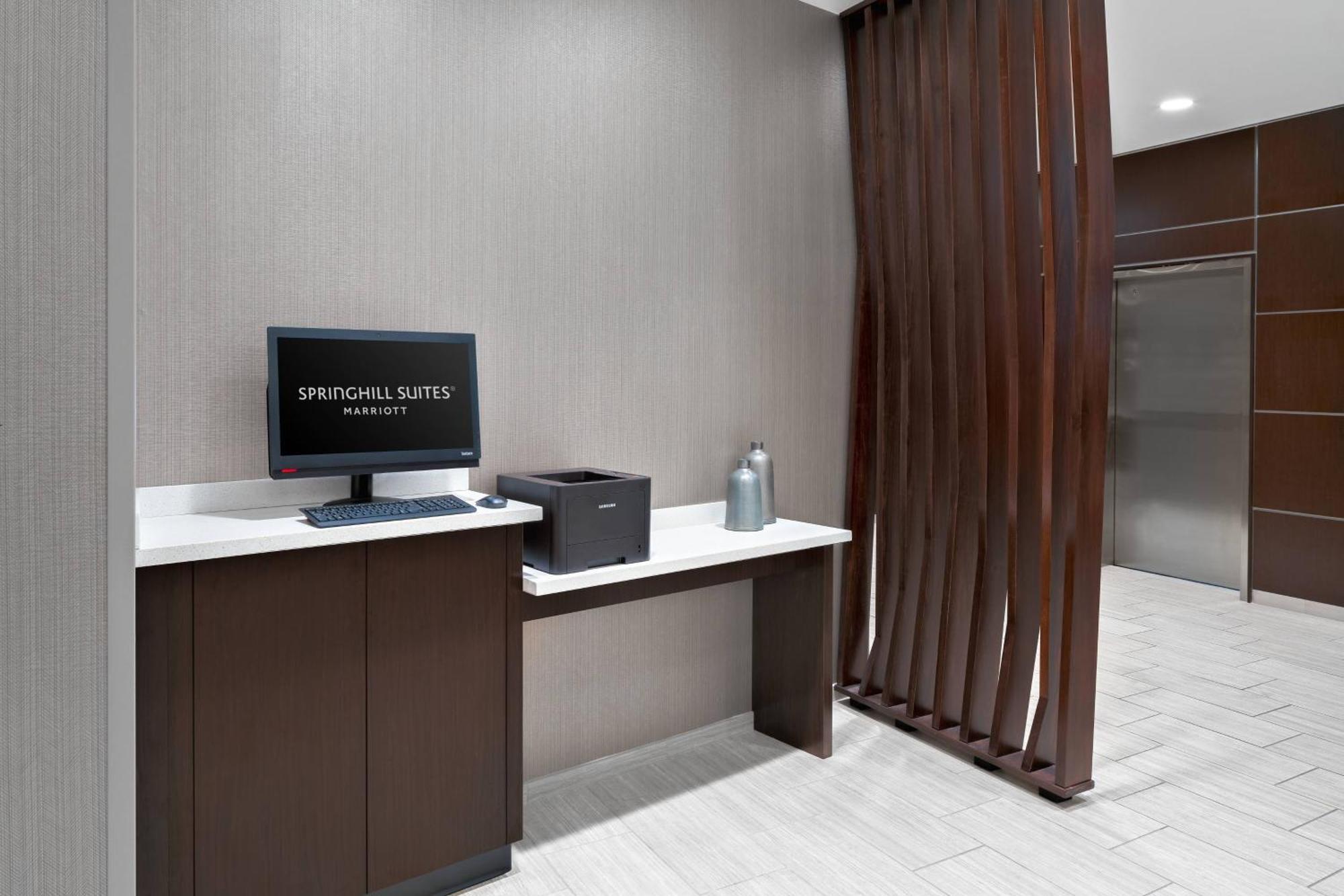 SpringHill Suites by Marriott Roanoke Exteriör bild
