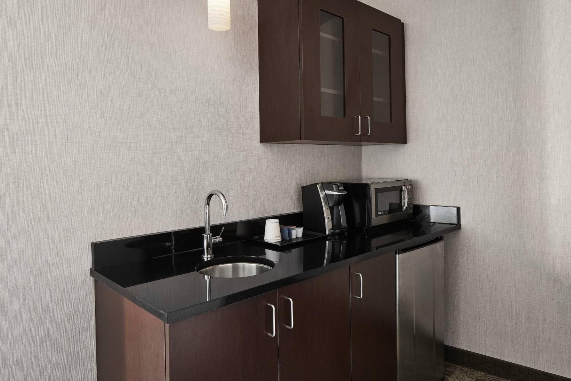 SpringHill Suites by Marriott Roanoke Exteriör bild
